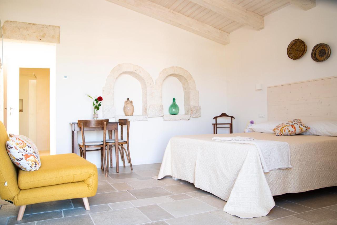 Dimore Angiulli - Trulli Di Charme Кастеллана-Гротте Экстерьер фото